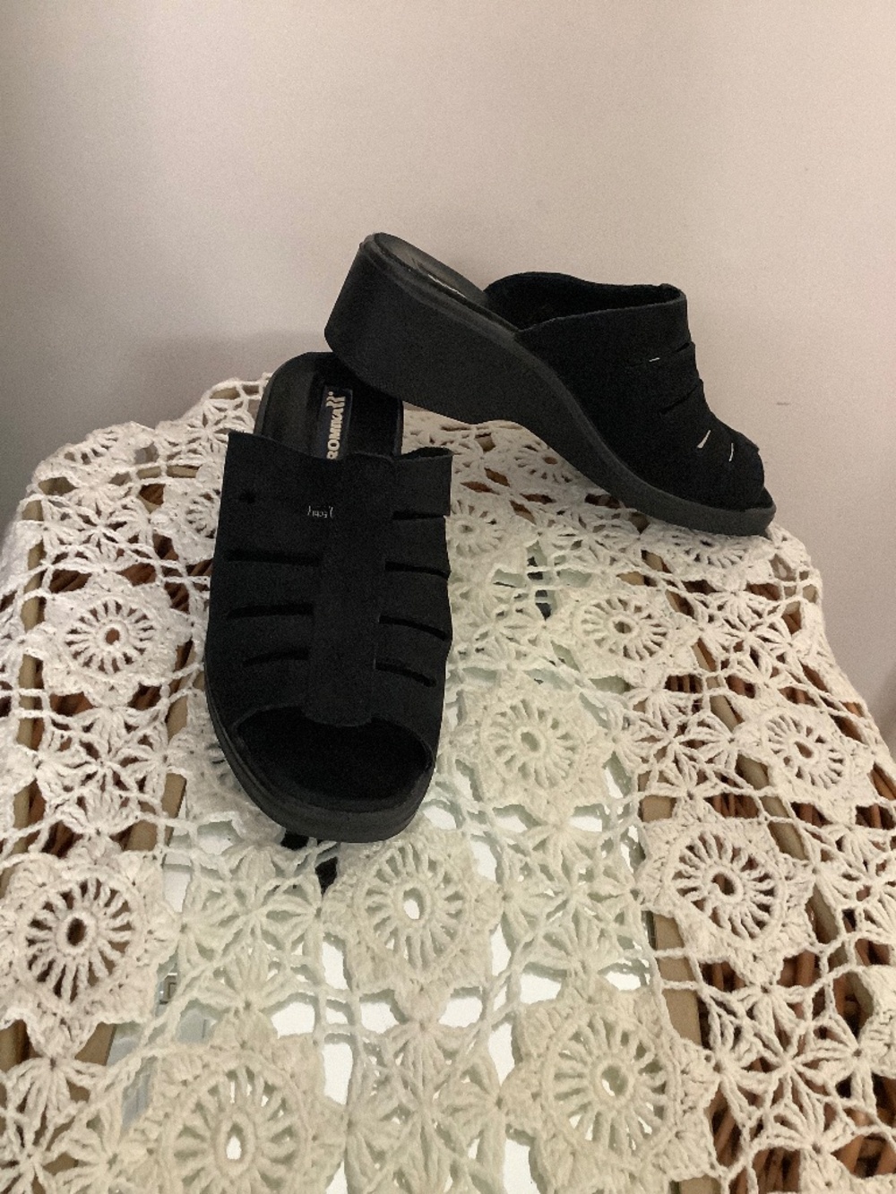 Romika Romania Black SLIDES 39 fit 8.5